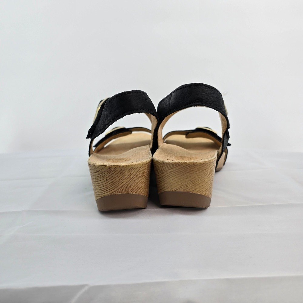 Dansko Black Leather Wedge Sandals Gold Buckle Slingback Wood Grain Heel Size 39 - Picture 2 of 9